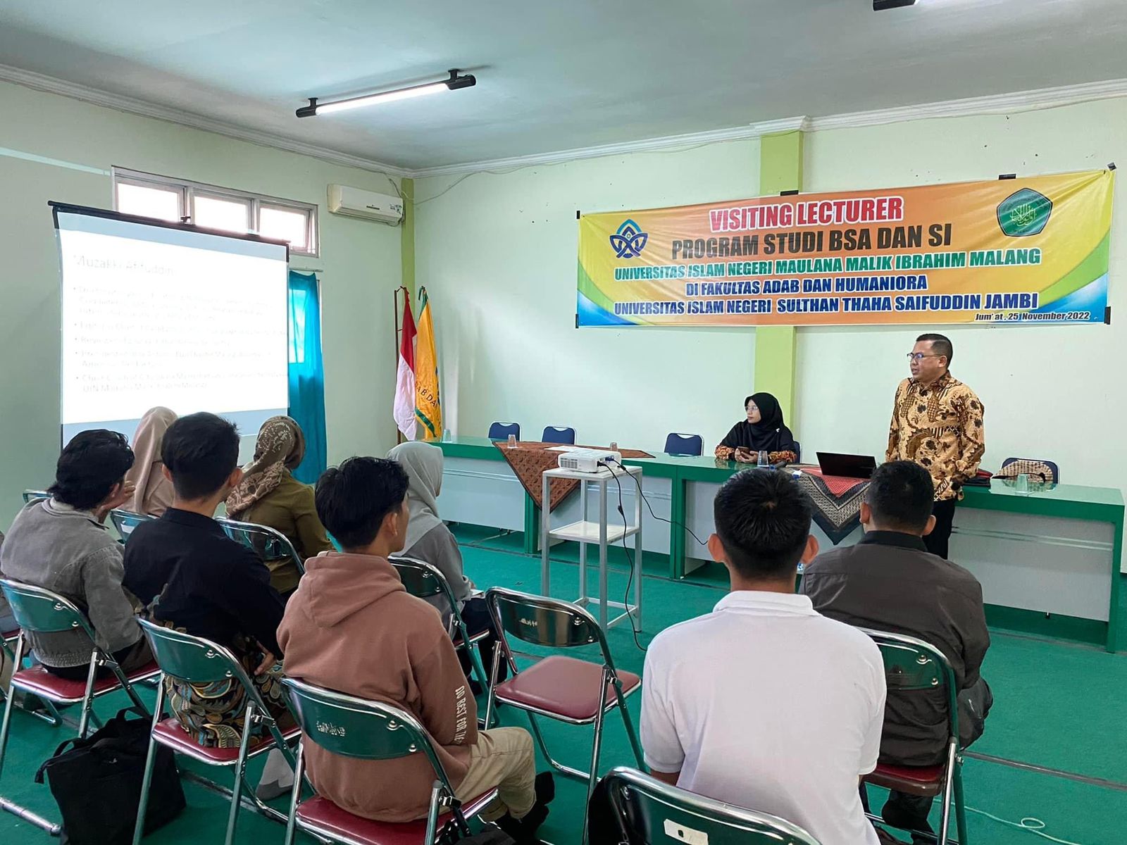 Visiting lecuturer program studi BSA dan BSI Fakultas Adab dan Humaniora