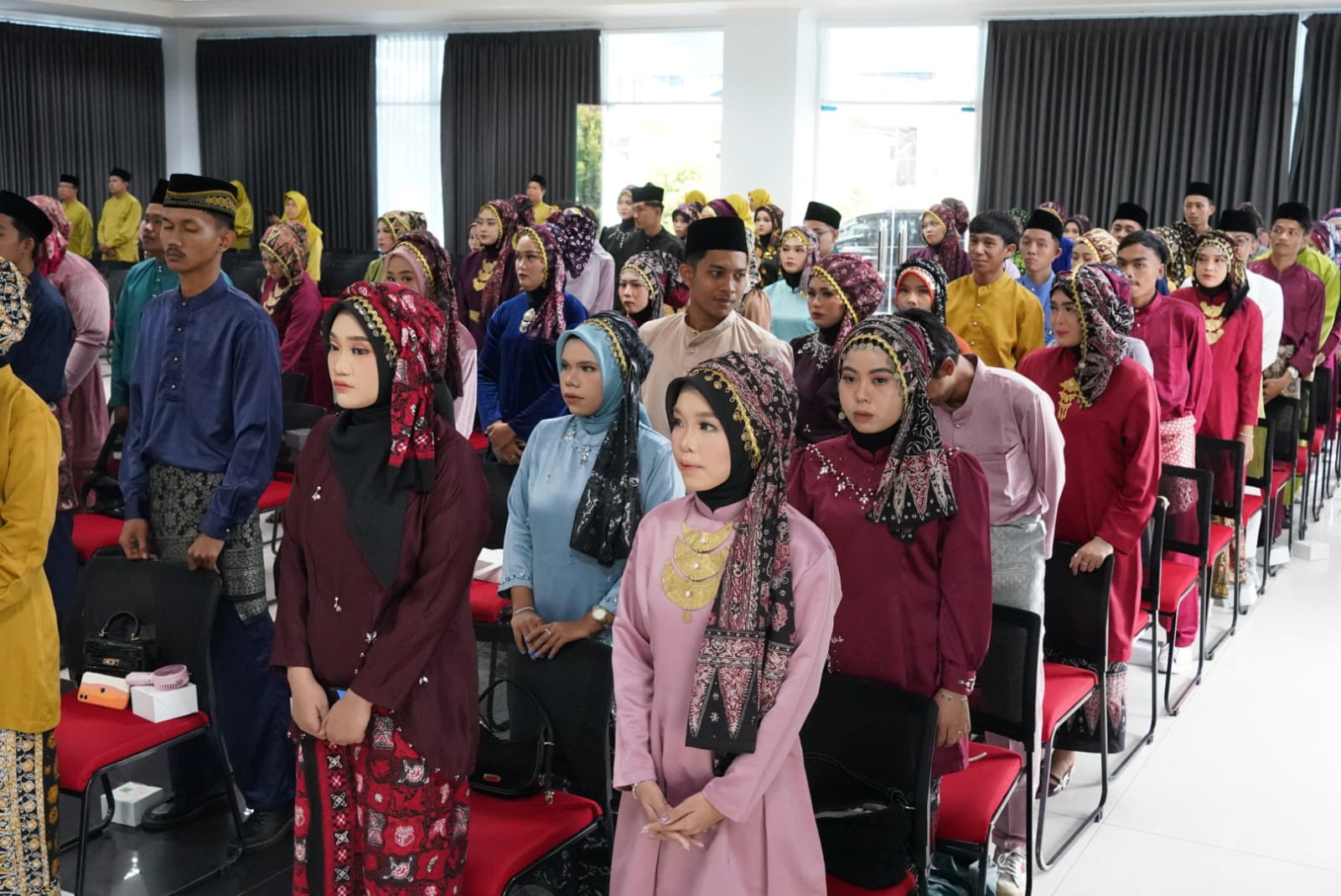 FAH SUKSES GELAR YUDISIUM XXIII