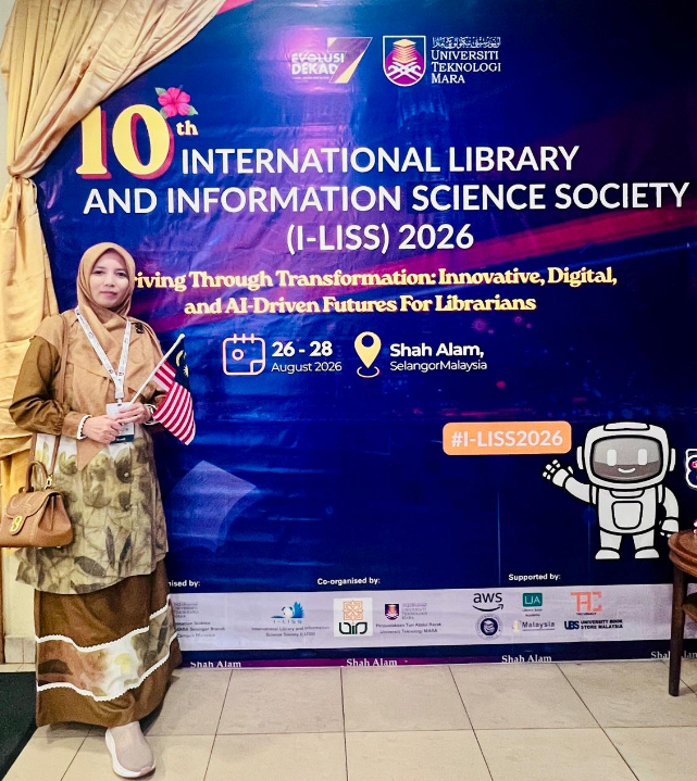 Dosen Ilmu Perpustakaan FAH UIN STS Jambi Presentasikan Analisis Preservasi Koleksi Digital pada Forum Internasional I-LISS di Malaysia