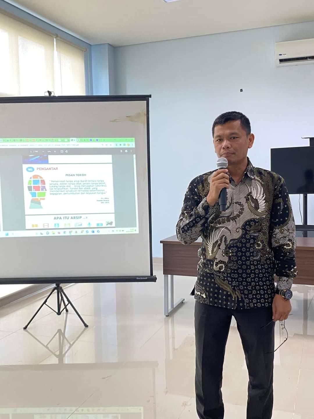 Pendidikan & Pelatihan Kepemimpinan Mahasiswa Tingkat Dasar Fakultas Adab dan HUmaniora UIN STS Jambi